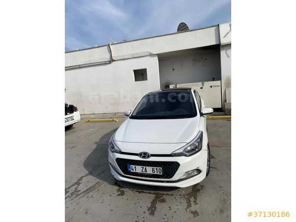Sahibinden Hyundai i20 1.4 CRDi Style 2017 Model 