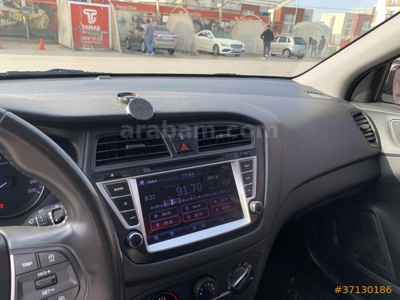 Sahibinden Hyundai i20 1.4 CRDi Style 2017 Model 