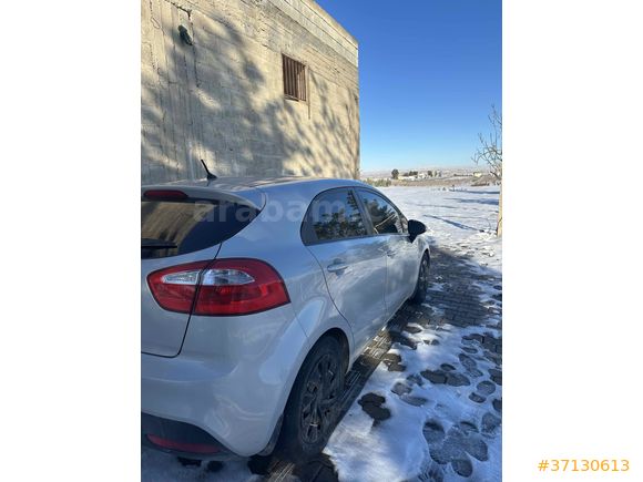 Sahibinden çok temiz Kia Rio 1.25 CVVT Fancy 2012 Model Bin durma bas 