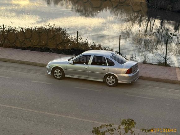 Sahibinden Opel Vectra 1.6 Comfort 2000 Model 