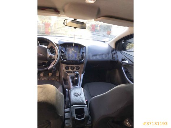 Sahibinden Ford Focus 1.6 TDCi Comfort 2011 Model  267 km Gri