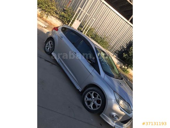Sahibinden Ford Focus 1.6 TDCi Comfort 2011 Model  267 km Gri