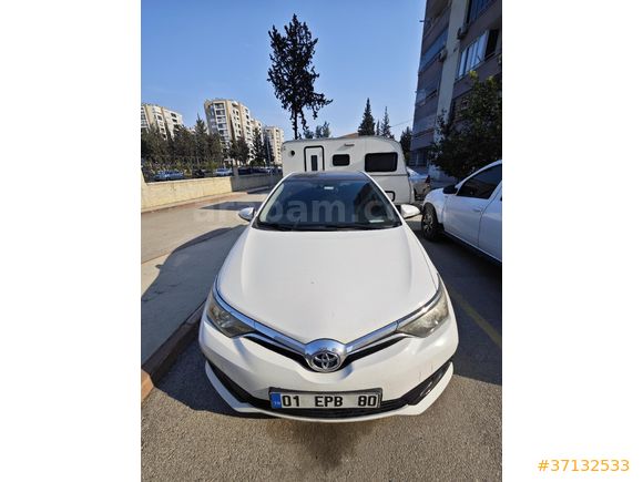 Sahibinden Toyota Auris 1.6 Advance Skypack 2015 Model