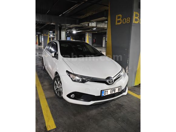 Sahibinden Toyota Auris 1.6 Advance Skypack 2015 Model