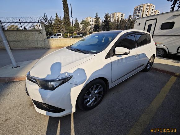 Sahibinden Toyota Auris 1.6 Advance Skypack 2015 Model