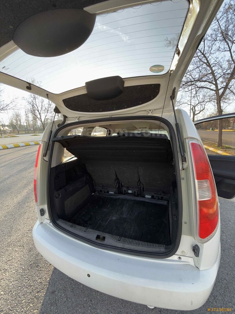 Sahibinden Skoda Roomster 1.4 Style 2010 Model Ankara 166.000 km Beyaz 6