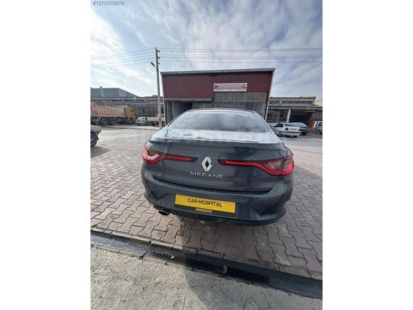 SAHİBİNDEN TEMİZ DEĞİŞENSİZ MEGANE4