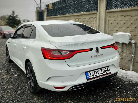 Temiz Aile arabası!! MEGAN 1.5 BLUEDCİ!!!