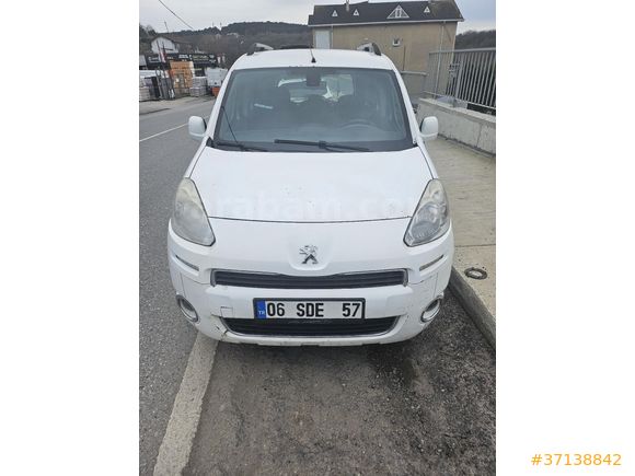 Sahibinden Peugeot Partner 1.6 HDI Comfort Pack 2014 Model  243.000 km Beyaz
