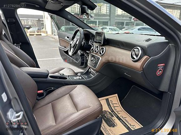 AKBABA OTOMOTİVDEN A 45 AMG 4 MATİC CAMTAVAN-TABA HATASIZ