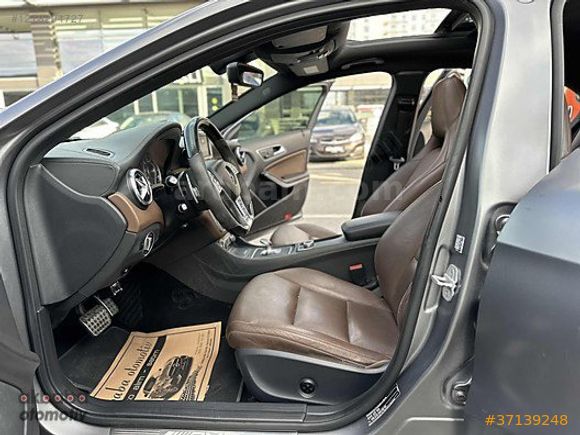 AKBABA OTOMOTİVDEN A 45 AMG 4 MATİC CAMTAVAN-TABA HATASIZ