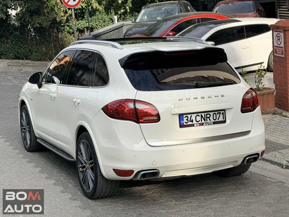 Bom Auto'2011 320.000KM FACELİFT AİR MASRAFSİZ DİRİ ARAÇ..!!!