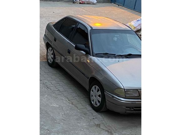  Opel Astra 1.6 GL 1996 Model 