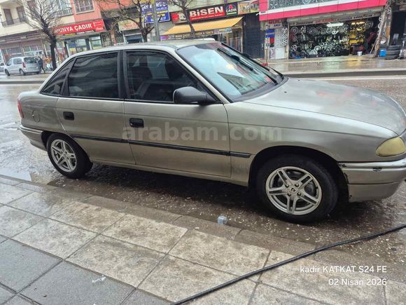 Opel Astra 1.6 GL 1996 Model 