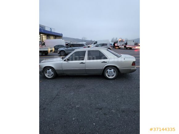 Sahibinden Mercedes - Benz 230 E 1987 Model