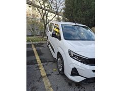 Sahibinden Opel Combo 1.5 CDTI Essential 2025 Model