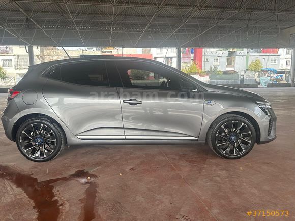 Sahibinden Renault Clio 1.0 TCe Techno Esprit Alpine 2025 Model