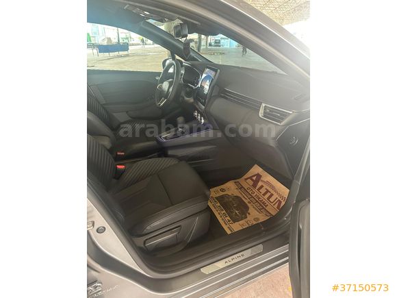 Sahibinden Renault Clio 1.0 TCe Techno Esprit Alpine 2025 Model