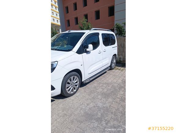 Sahibinden Opel Combo 1.5 CDTI Otomatik Ultimate 2020 Model