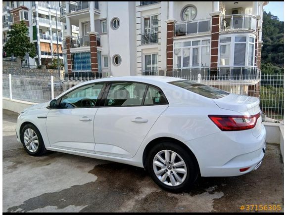 Sahibinden Renault Megane 1.5 Blue DCI Joy Comfort 2021 Model
