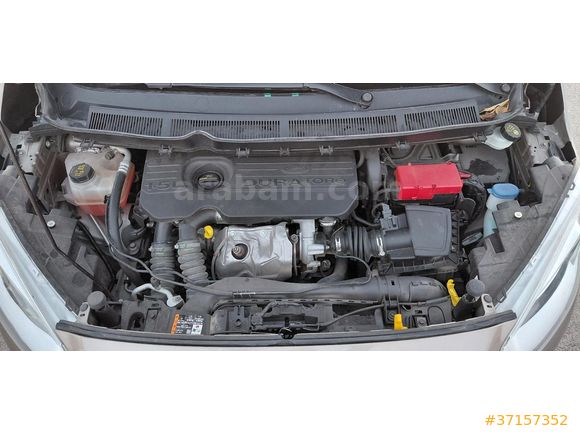 Otomobil Ruhsatlı Ford Tourneo Courier 1.5 TDCi Titanium Plus 2020 Model