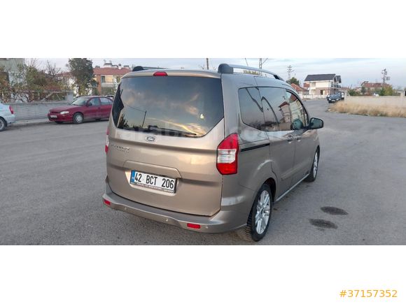 Otomobil Ruhsatlı Ford Tourneo Courier 1.5 TDCi Titanium Plus 2020 Model