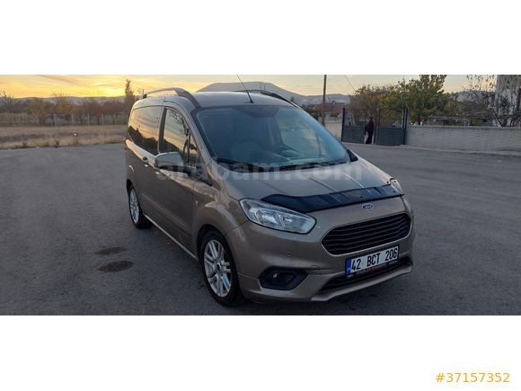 Otomobil Ruhsatlı Ford Tourneo Courier 1.5 TDCi Titanium Plus 2020 Model
