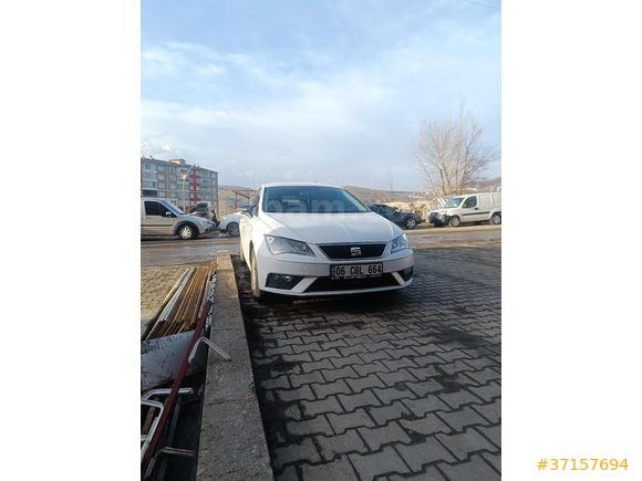 Sahibinden Seat Leon 1.6 TDI katlanır ayna 2017 Model