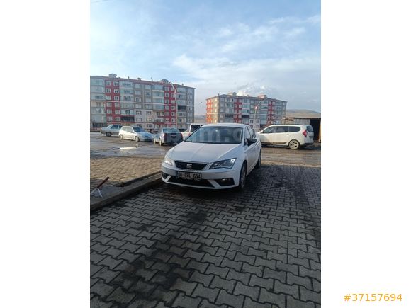 Sahibinden Seat Leon 1.6 TDI katlanır ayna 2017 Model