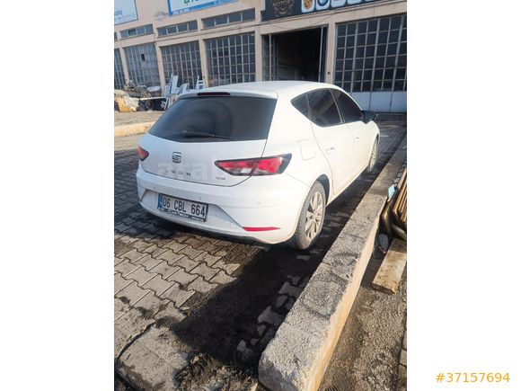 Sahibinden Seat Leon 1.6 TDI katlanır ayna 2017 Model