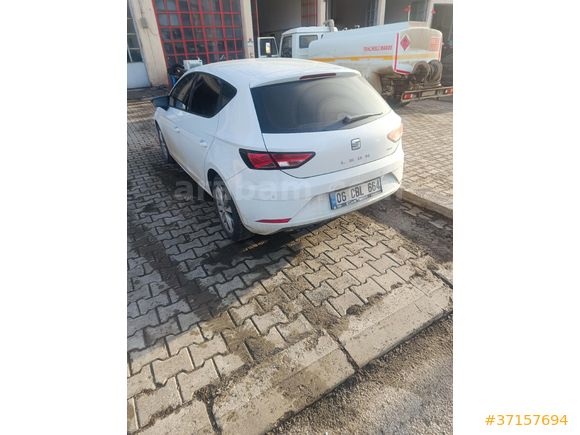 Sahibinden Seat Leon 1.6 TDI katlanır ayna 2017 Model