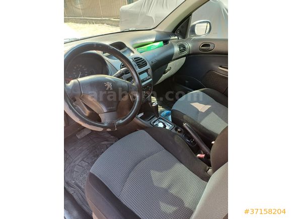 TEMİZ Peugeot 206 1.4 X-Line 2004 Model
