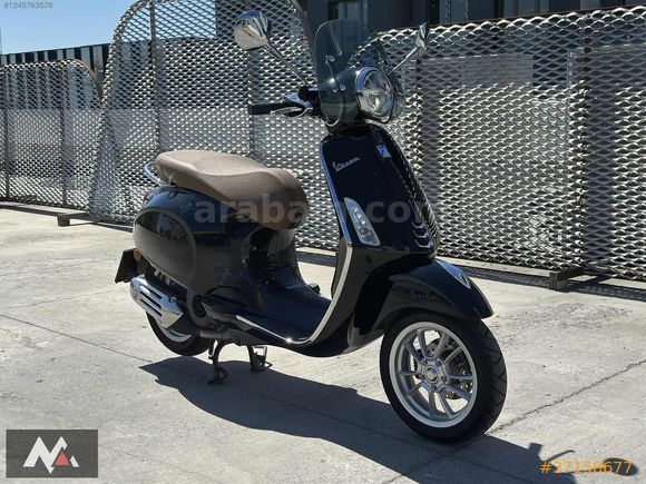 VESPA PRİMAVERA 125cc ÖN CAM EKS HATASIZ ABS SİYAH-TABA 3000km