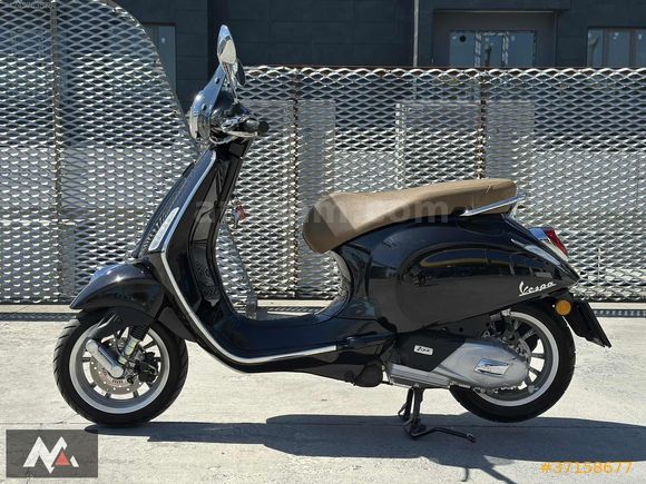 VESPA PRİMAVERA 125cc ÖN CAM EKS HATASIZ ABS SİYAH-TABA 3000km
