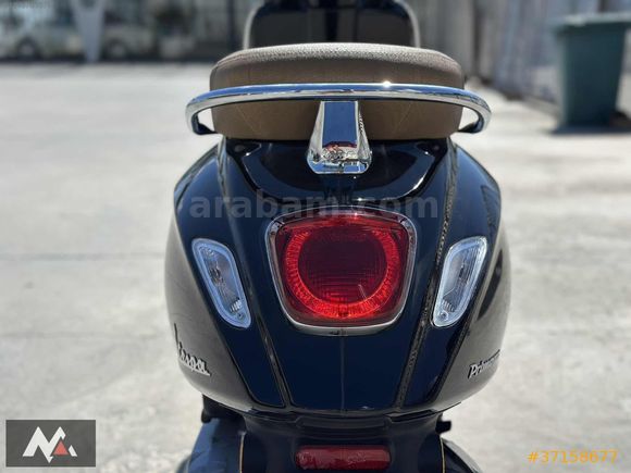 VESPA PRİMAVERA 125cc ÖN CAM EKS HATASIZ ABS SİYAH-TABA 3000km