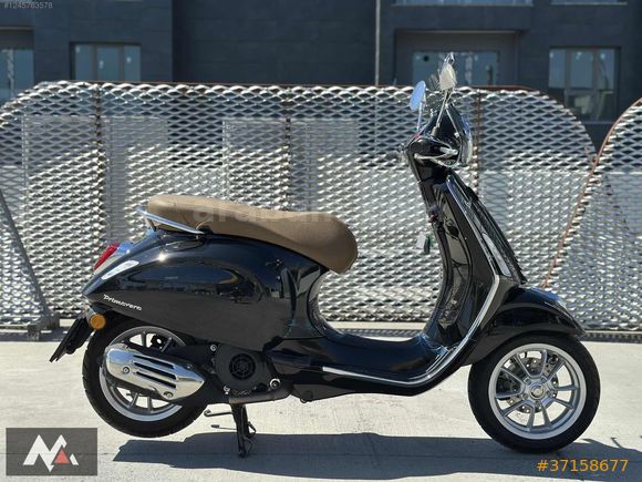 VESPA PRİMAVERA 125cc ÖN CAM EKS HATASIZ ABS SİYAH-TABA 3000km