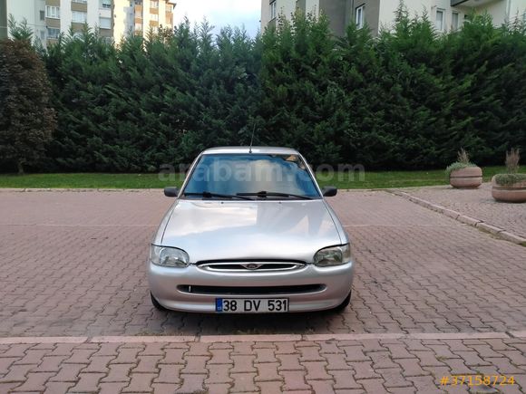 Ford Escort 1.8 CLX 1997
