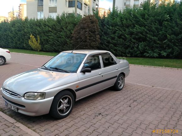 Ford Escort 1.8 CLX 1997