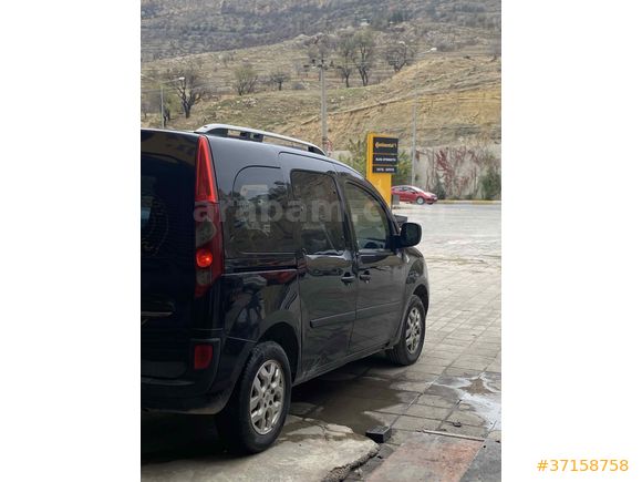 Sahibinden Renault Kangoo Multix 1.5 dCi Extreme 2011 Model 