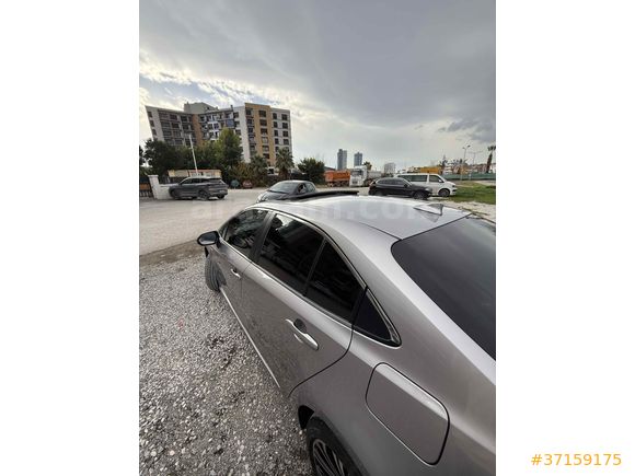 Sahibinden Toyota Corolla Sedan 1.8 Hybrid Flame X-Pack 2020 Model 