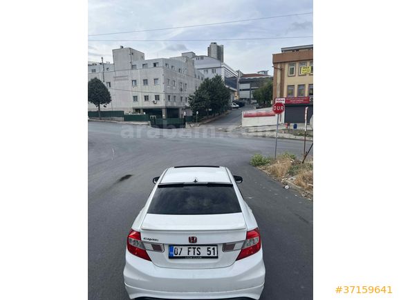 Sahibinden Honda Civic 1.6 i-VTEC ECO Elegance 2013 Model 