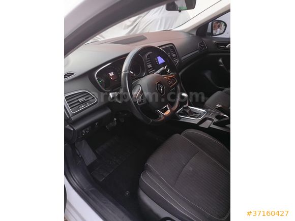 Sahibinden Renault Megane 1.5 Blue DCI Touch 2020 Model