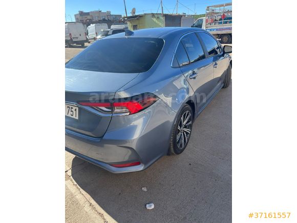 Sahibinden Toyota Corolla 1.5 Flame X-Pack 2022 Model