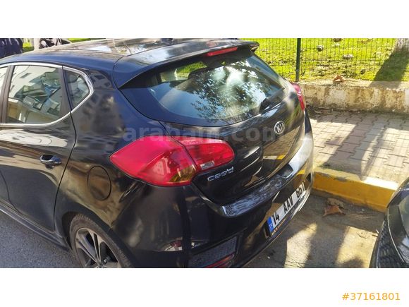 Sahibinden Kia Ceed 1.6 CRDi Concept Plus 2015 Model  265.000 km Siyah