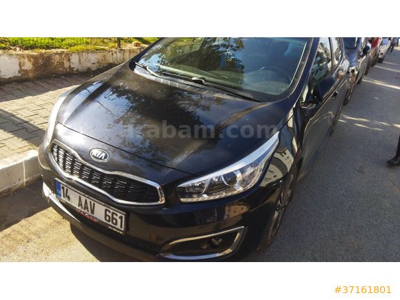 Sahibinden Kia Ceed 1.6 CRDi Concept Plus 2015 Model  265.000 km Siyah