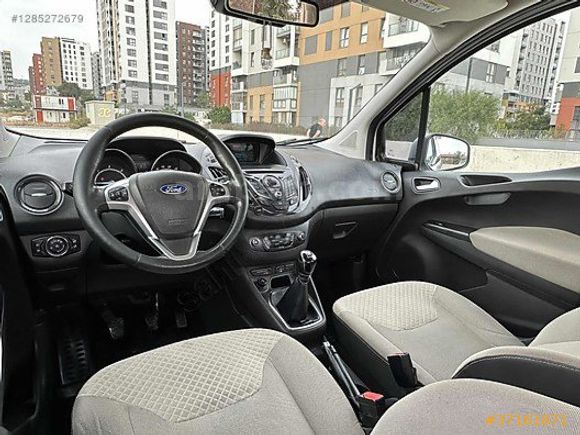 ""OTOMOBİL RUHSATLI TİTANİUM PLUS KUSURSUZ TEMİZLİKTE""