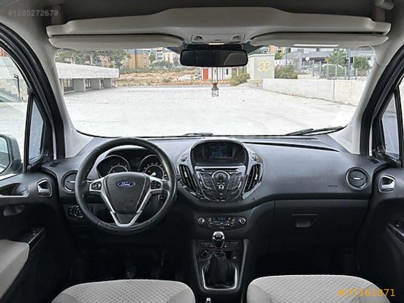 ""OTOMOBİL RUHSATLI TİTANİUM PLUS KUSURSUZ TEMİZLİKTE""