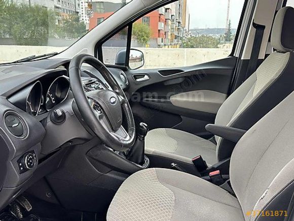 ""OTOMOBİL RUHSATLI TİTANİUM PLUS KUSURSUZ TEMİZLİKTE""