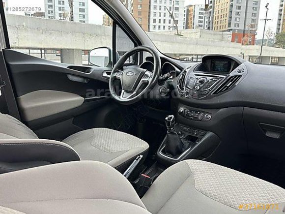 ""OTOMOBİL RUHSATLI TİTANİUM PLUS KUSURSUZ TEMİZLİKTE""