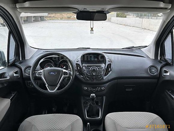 ""OTOMOBİL RUHSATLI TİTANİUM PLUS KUSURSUZ TEMİZLİKTE""